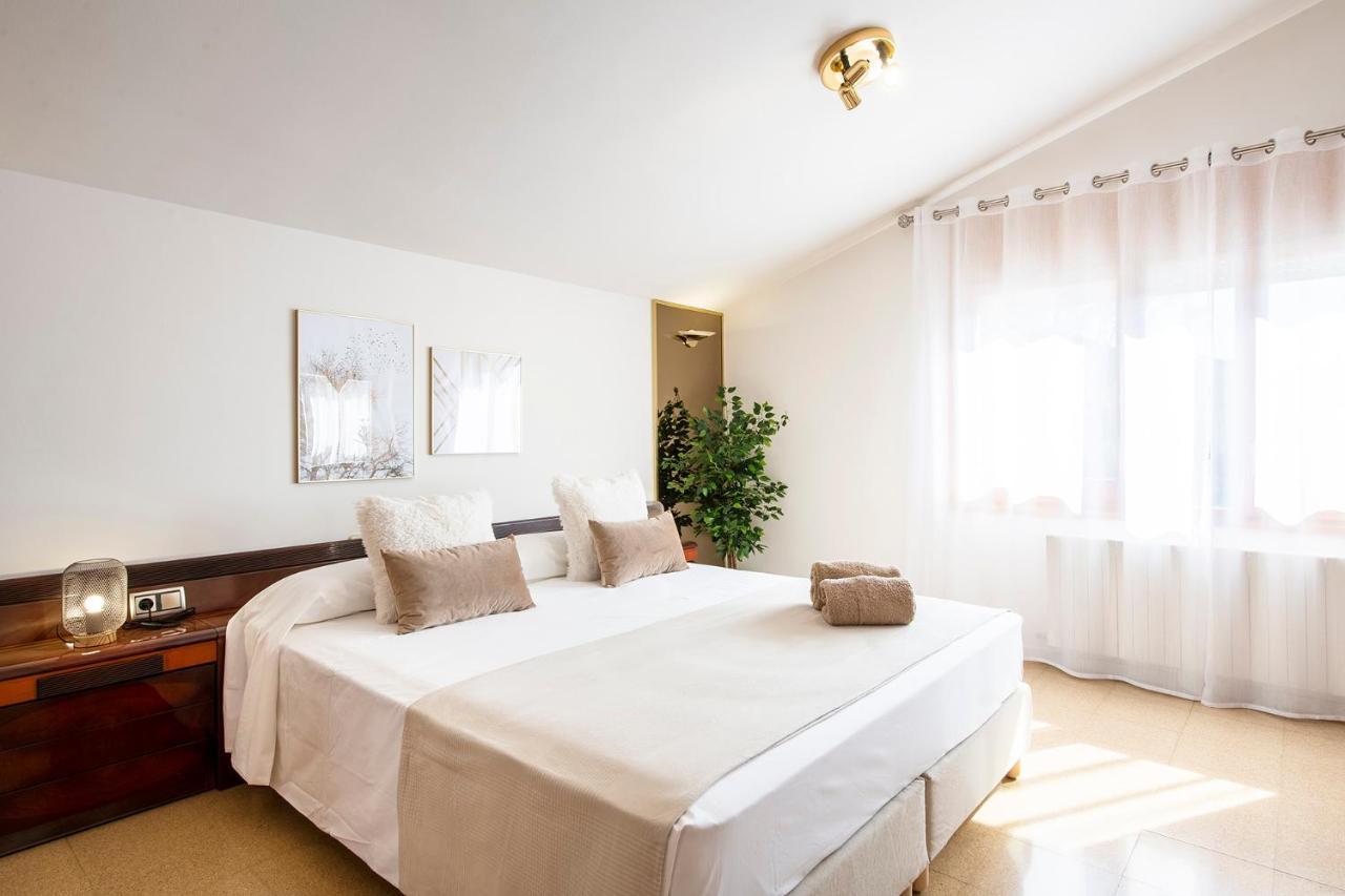 Villa Casa Mirestany- Wonderful House With Amazing Views Banyoles Exterior foto